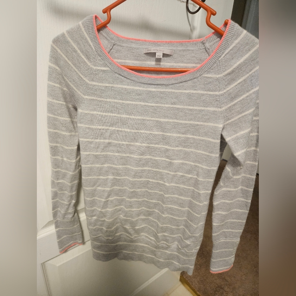 GAP Gray and White Striped Sweater With Coral trim